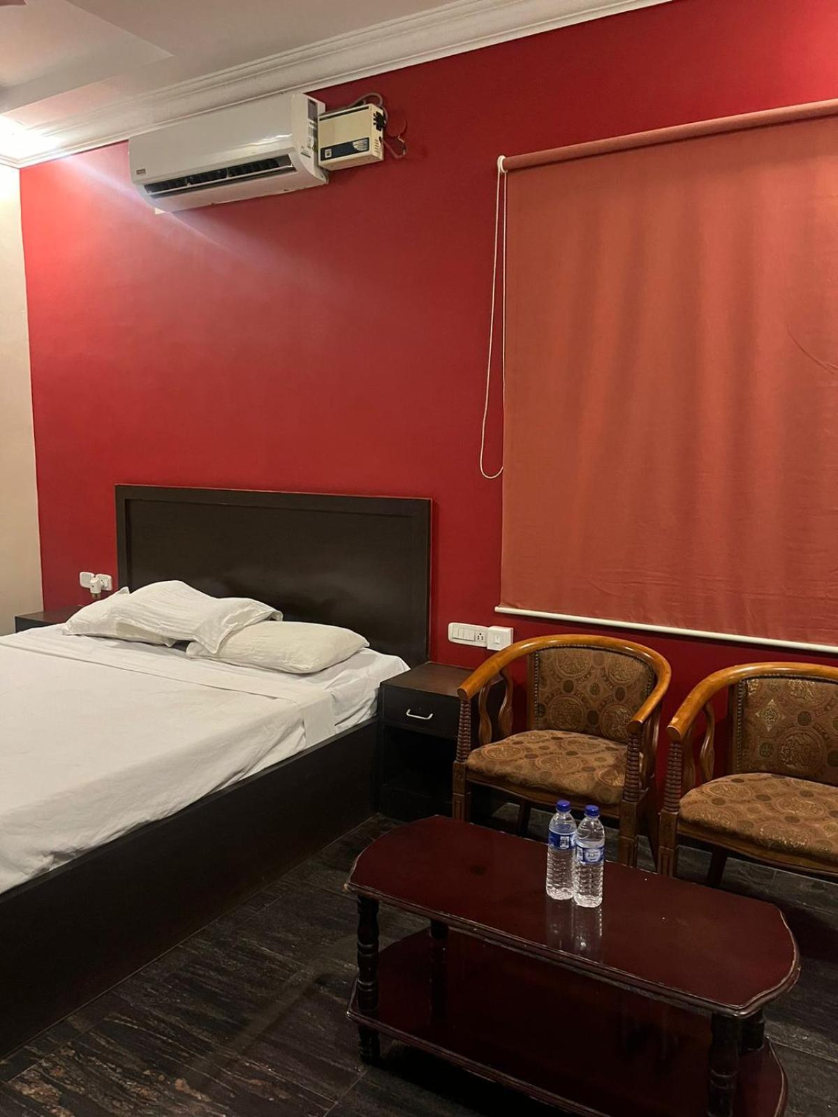 The Alp Hotel Bypass Road Madurai Bagian luar foto